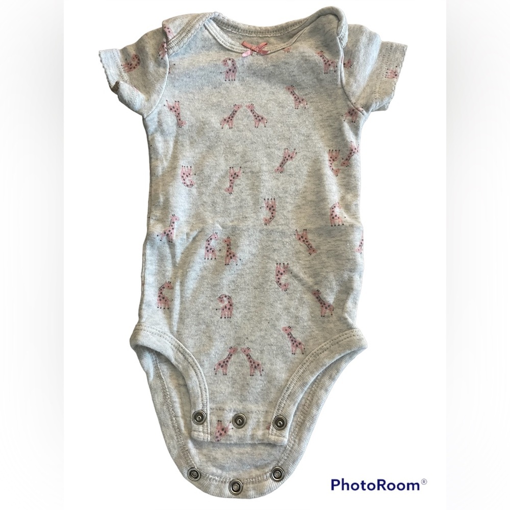 10/$10 🧸 Newborn onesie
